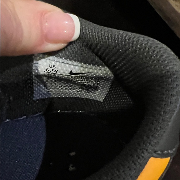 Nike Kids Grade School Dunk Low Sneakers - Picture 16 of 16